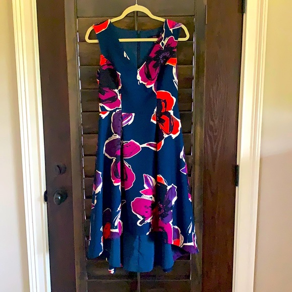 Trina dress - Picture 1 of 4